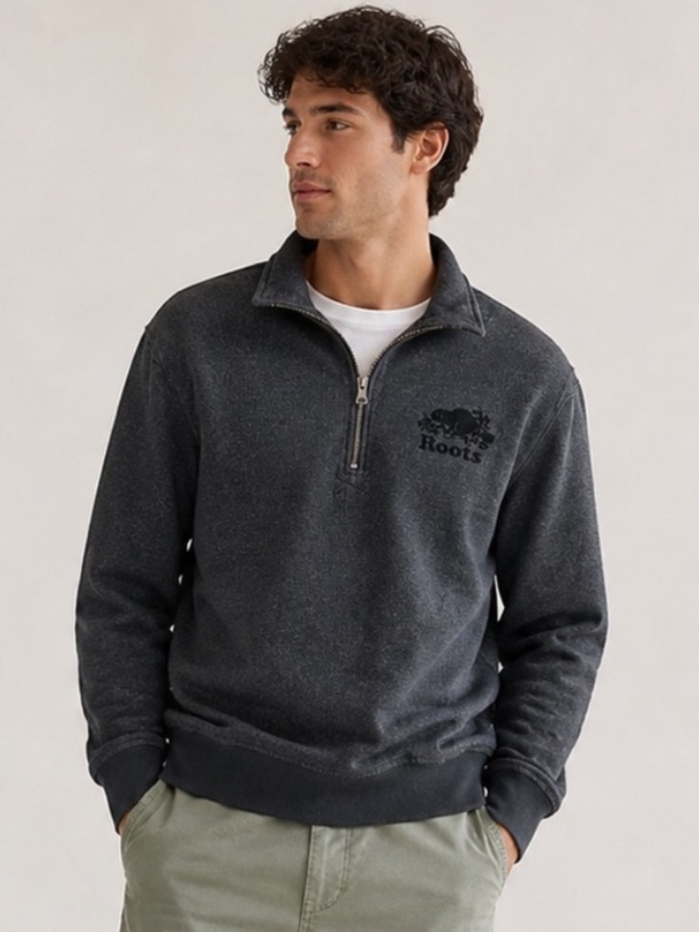 Roots Original Quarter Zip Sweatshirt – Black Pepper – Unisex Size Medium